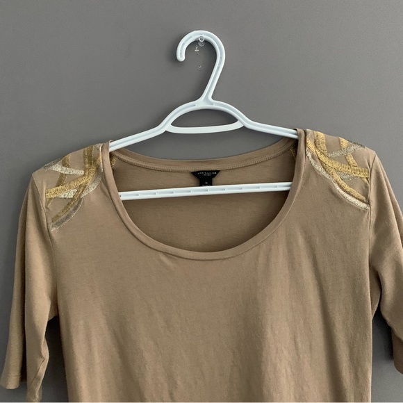 Ann Taylor Small Tan Cotton Short Sleeve Tee - Picture 2 of 10
